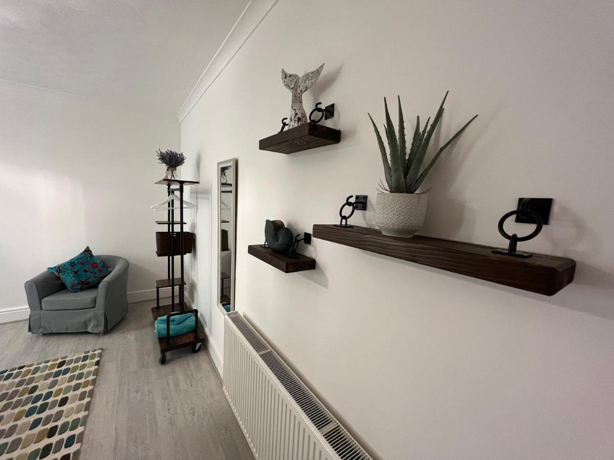 Large Three Bed Two Bathroom Flat In Central Торкі Екстер'єр фото